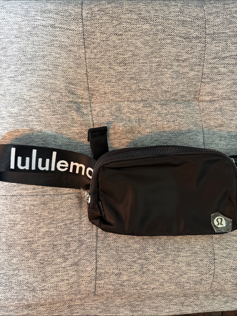 NWT Lululemon Logo Everywhere Belt Bag